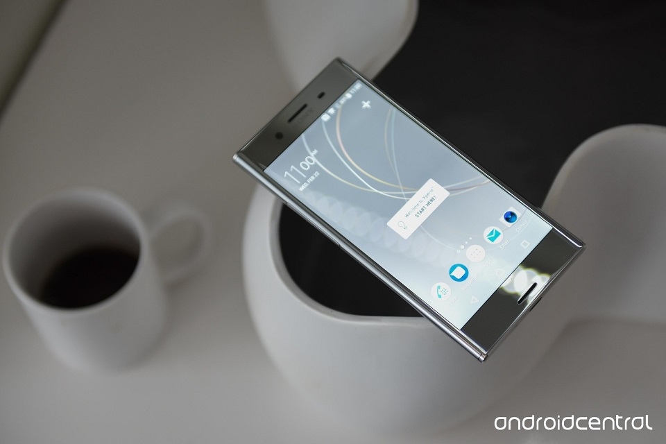 Dù thua lỗ nhưng Sony vẫn bám trụ mảng điện thoại