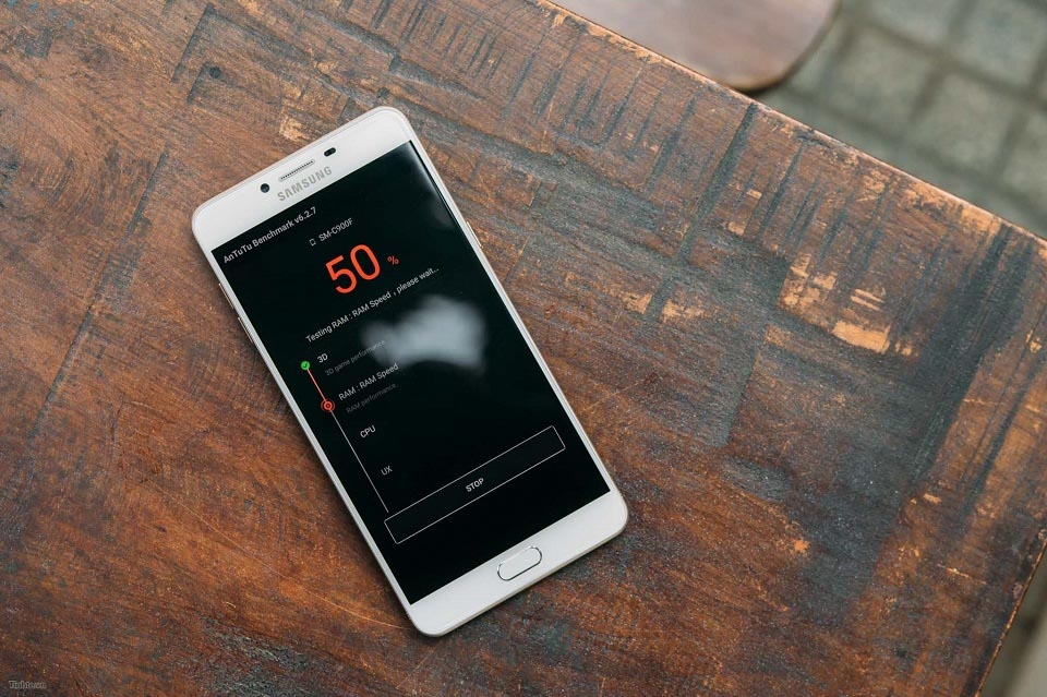 Đánh giá chi tiết Pin Galaxy C9 Pro