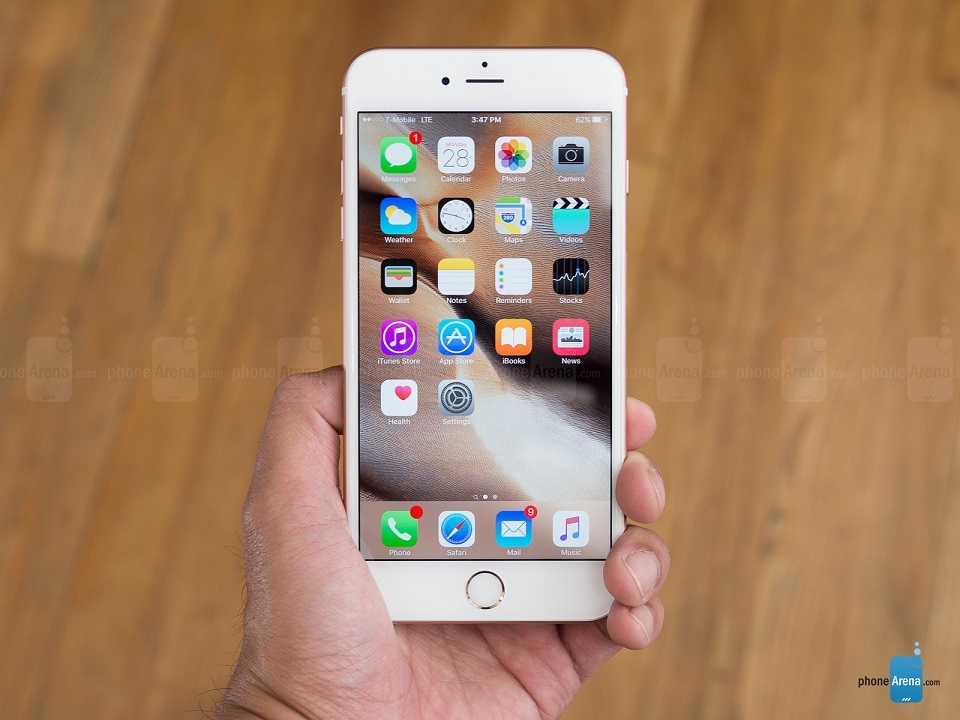 Sạc iPhone 1 ngày/lần, một năm mất bao nhiêu tiền ?