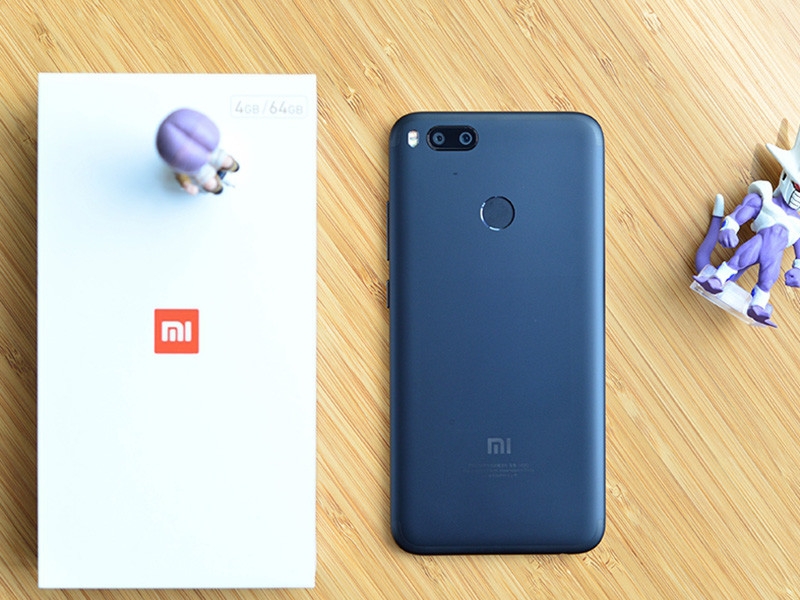 Cận cảnh smartphone tầm trung Xiaomi Mi 5X