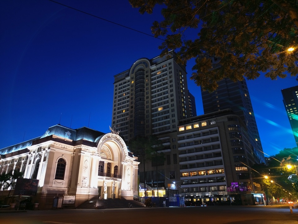 test chụp đêm giờ xanh