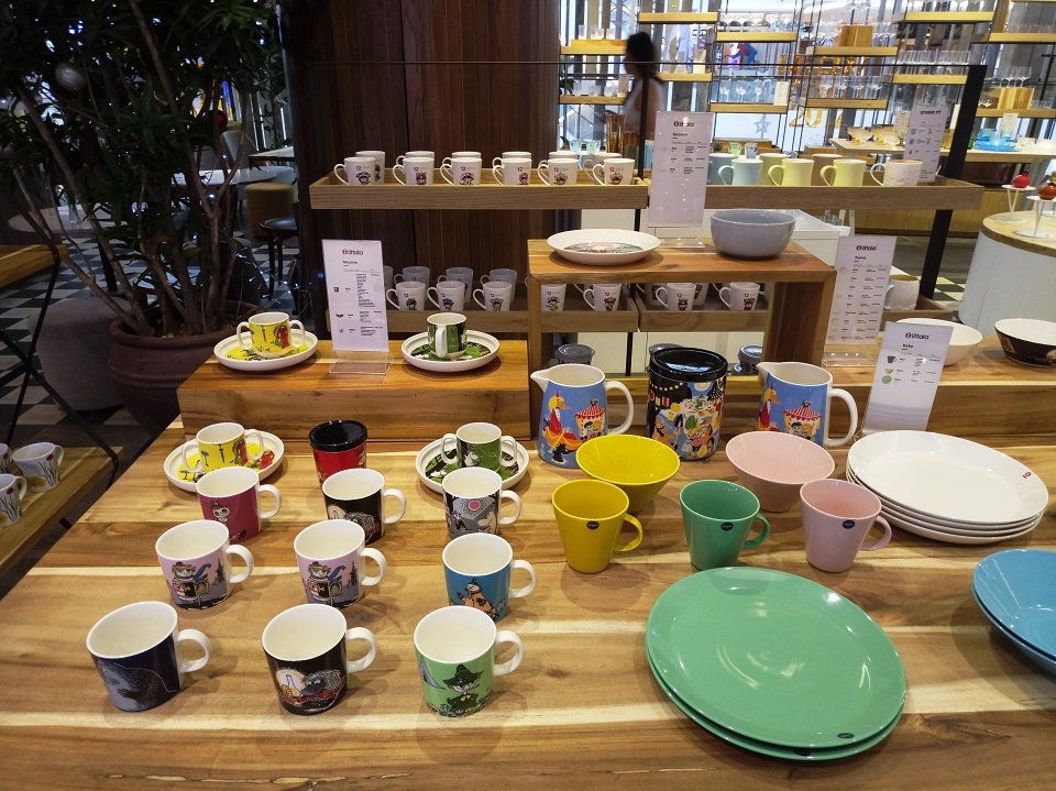 test màu đồ vật