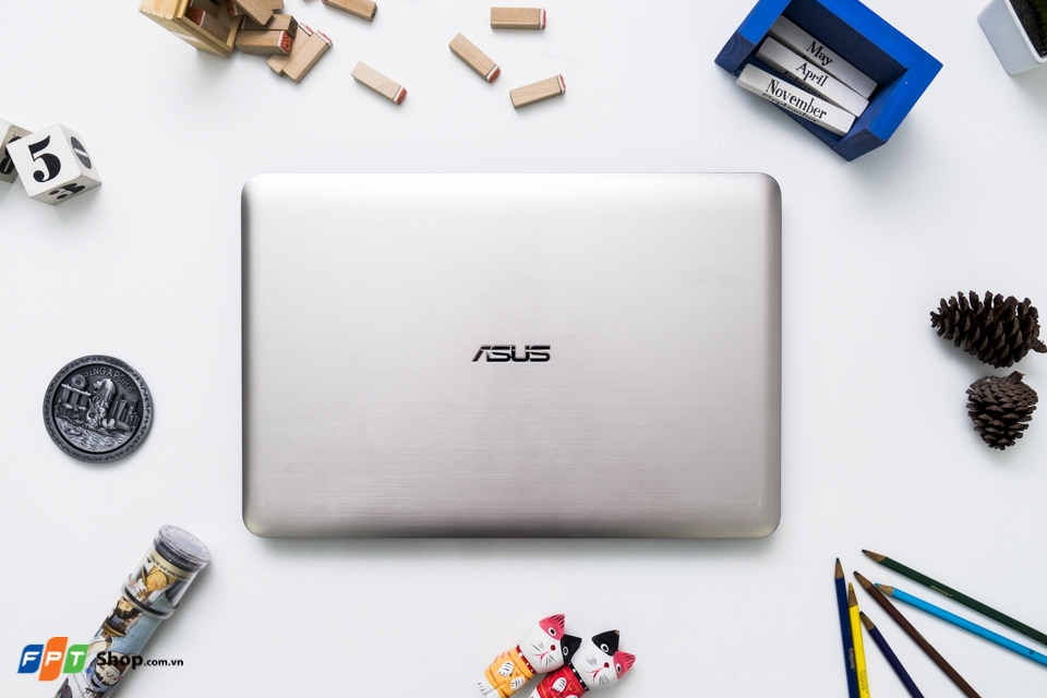 Ảnh nền bài viết trên tay Asus A556U
