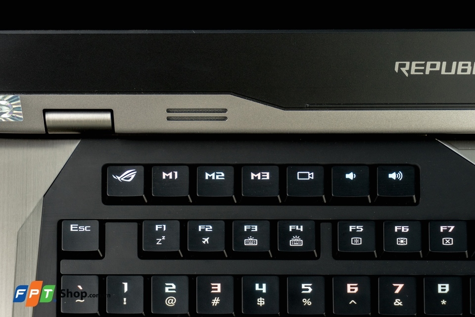 Asus ROG GX800 Asus ROG GX800