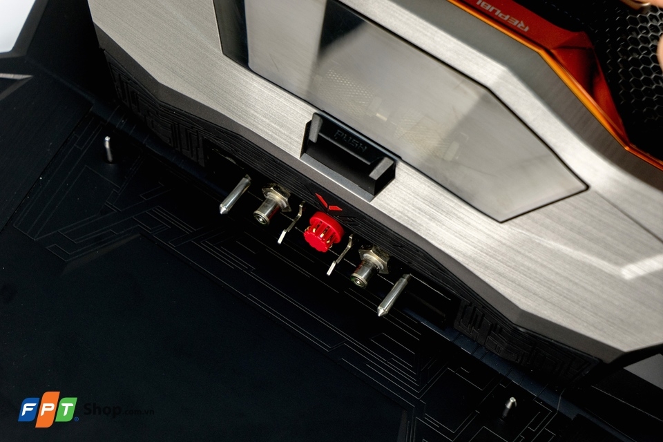 Asus ROG GX800 Asus ROG GX800