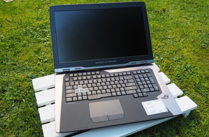 Asus ROG GX800 Asus ROG GX800