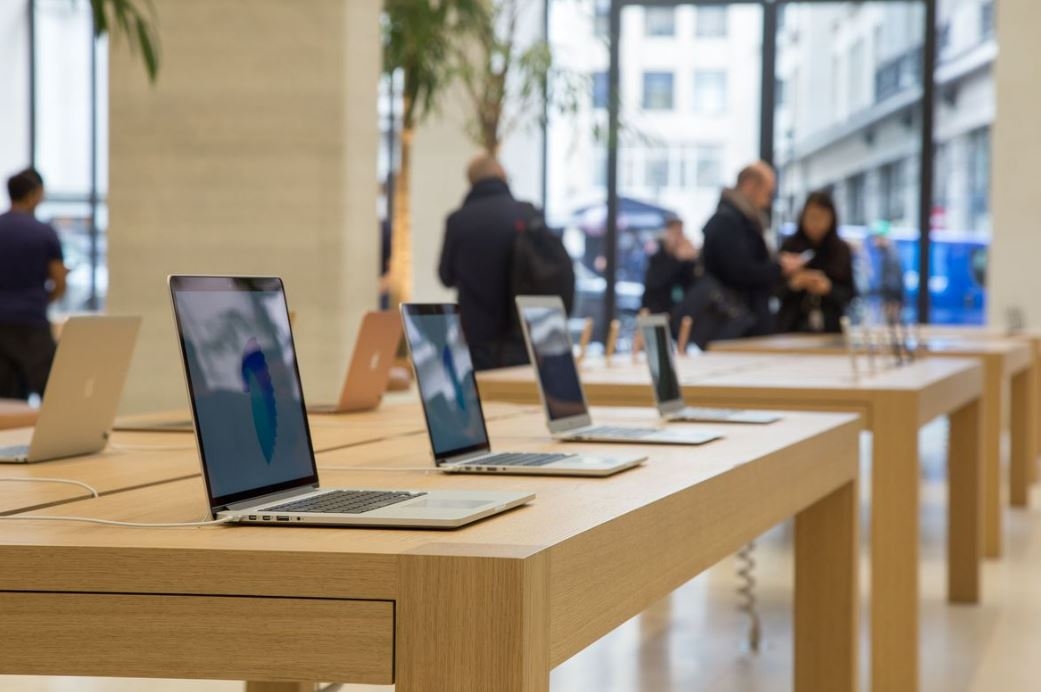 Macbook
