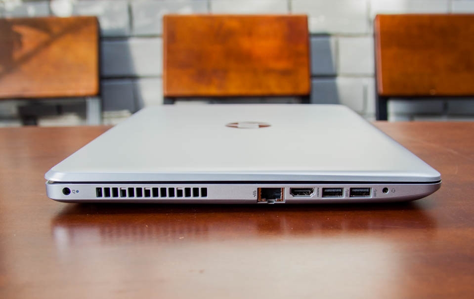 HP 15-ss559TU
