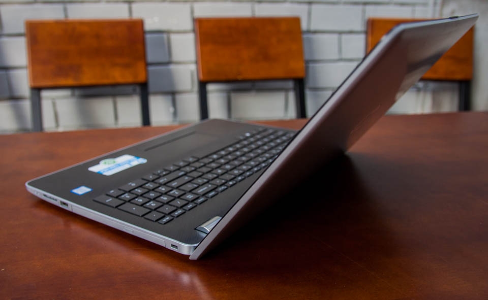 HP 15-ss559TU