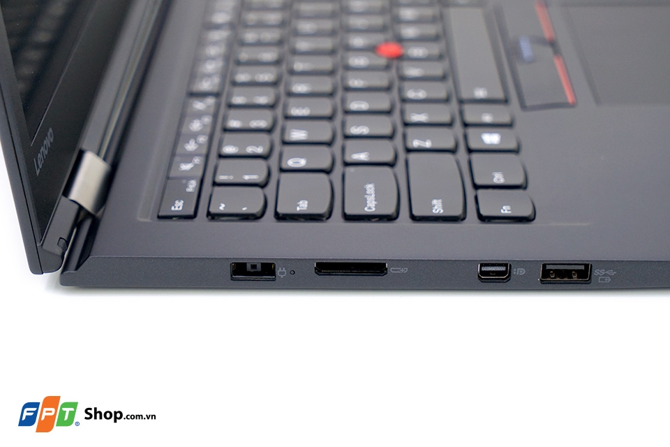 Cạnh trái của ThinkPad X1-Carbon