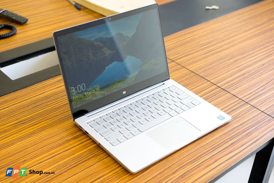 Xiaomi Mi NoteBook Air 13