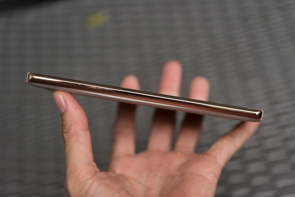 LG V10 vien man hinh