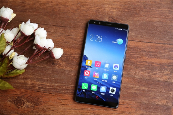 trên tay ZTE Nubia Z17s