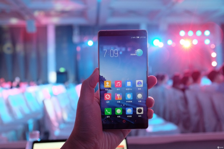 trên tay ZTE Nubia Z17s