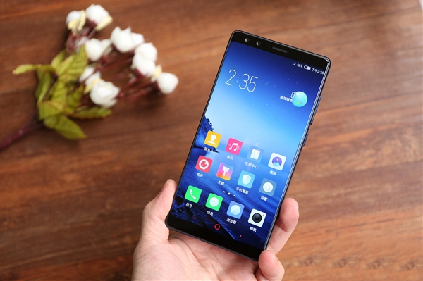 trên tay ZTE Nubia Z17s