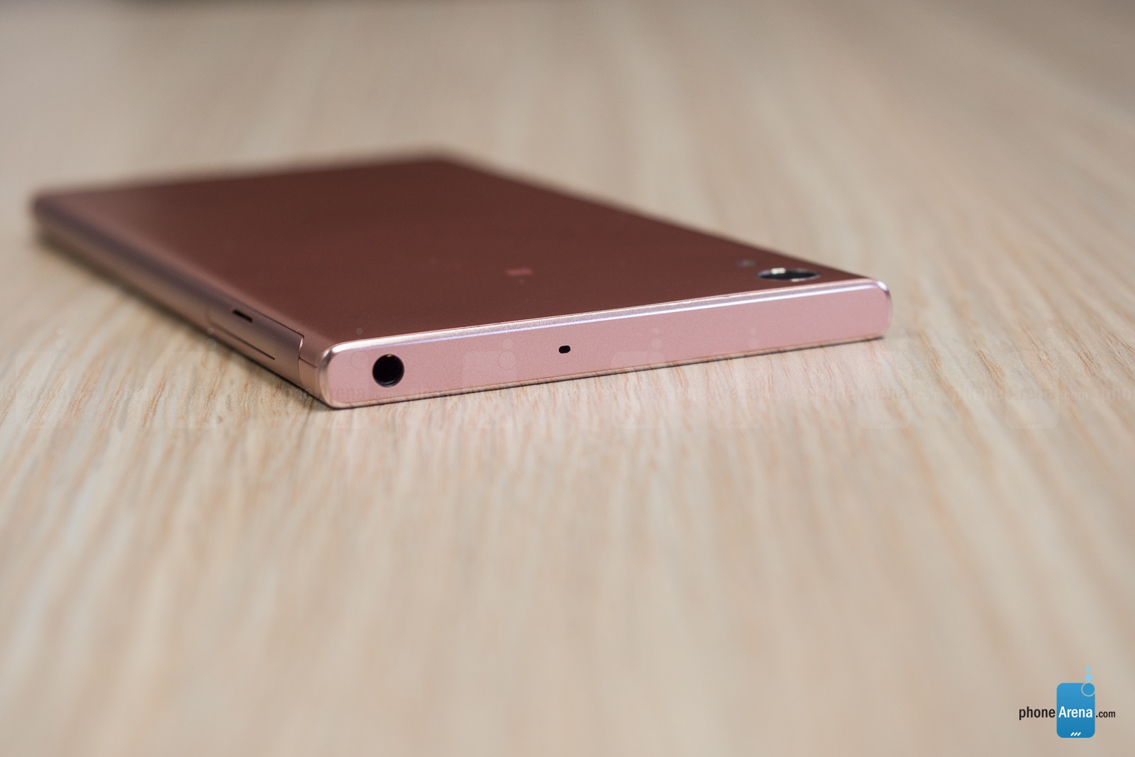 trên tay Sony Xperia XA1 Ultra