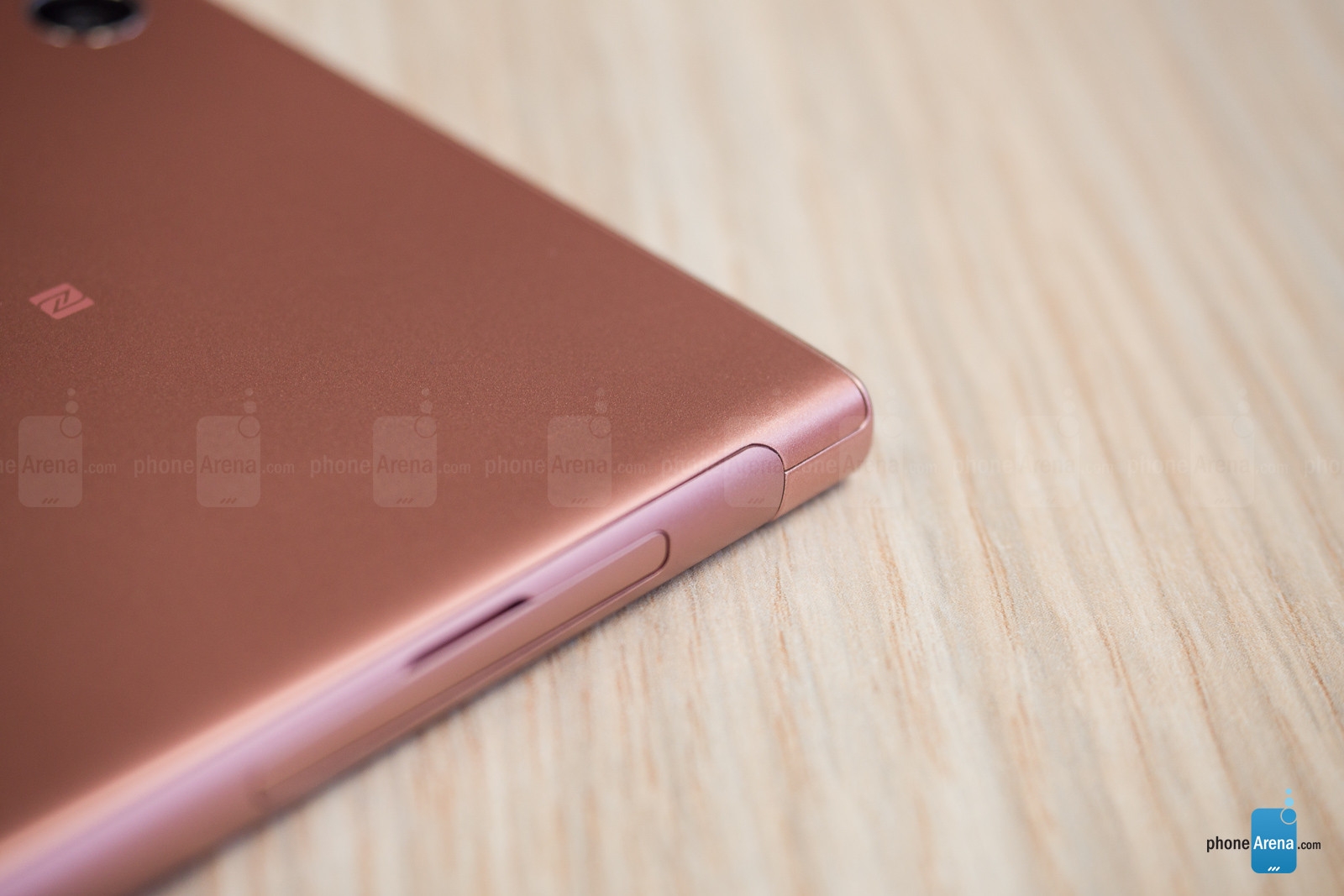 trên tay Sony Xperia XA1 Ultra