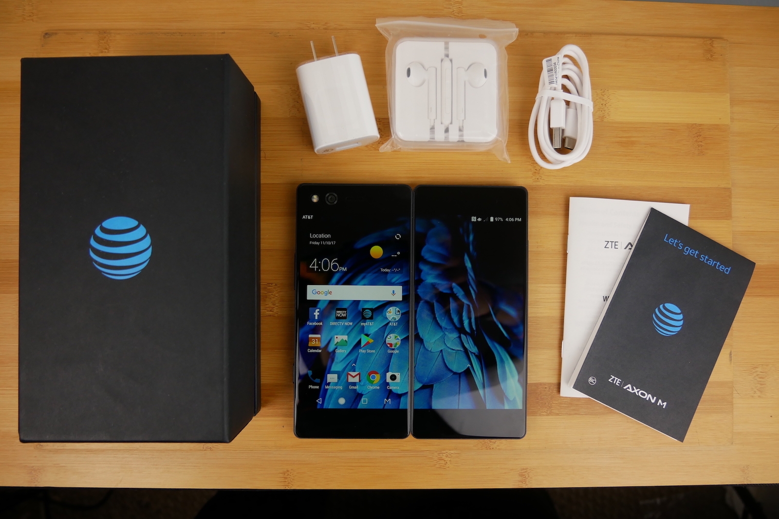 mở hộp ZTE Axon M