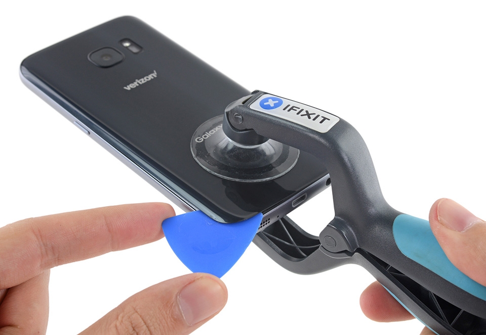 ben trong samsung galaxy s7