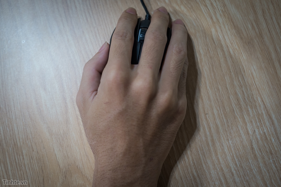 Hướng dẫn cách cầm chuột đúng 2