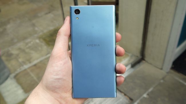 có nên mua Sony Xperia XA1 Plus
