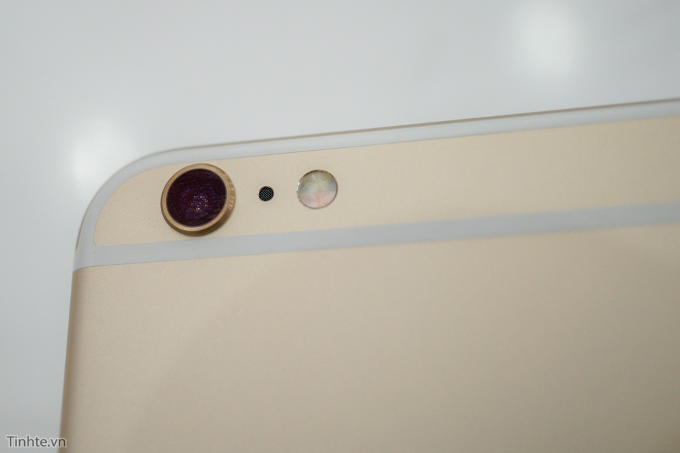 tren tay iPhone 6s và iPhone 6s Plus