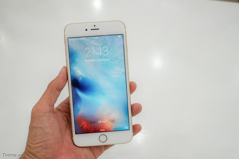 tren tay iPhone 6s và iPhone 6s Plus