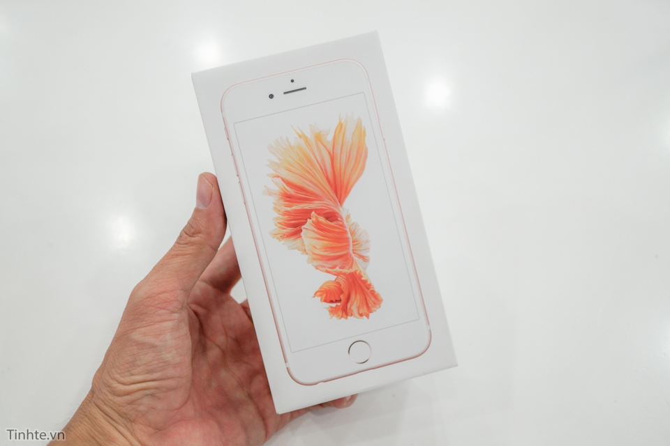 tren tay iPhone 6s và iPhone 6s Plus