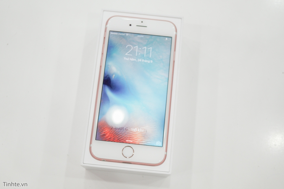 tren tay iPhone 6s và iPhone 6s Plus