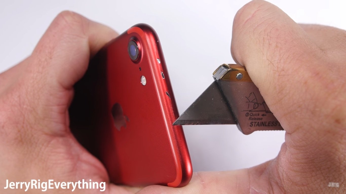 iphone 7 đỏ chống xước