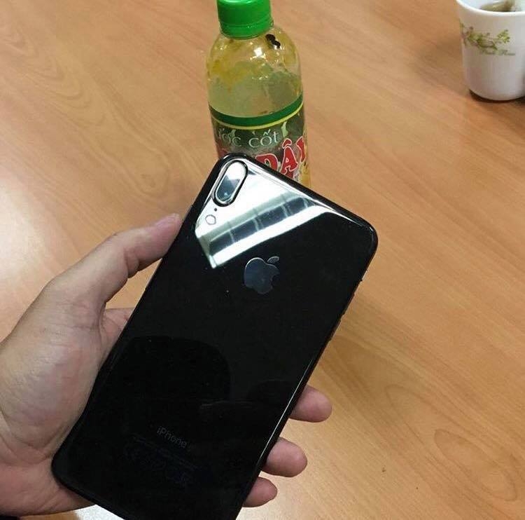 iPhone 8