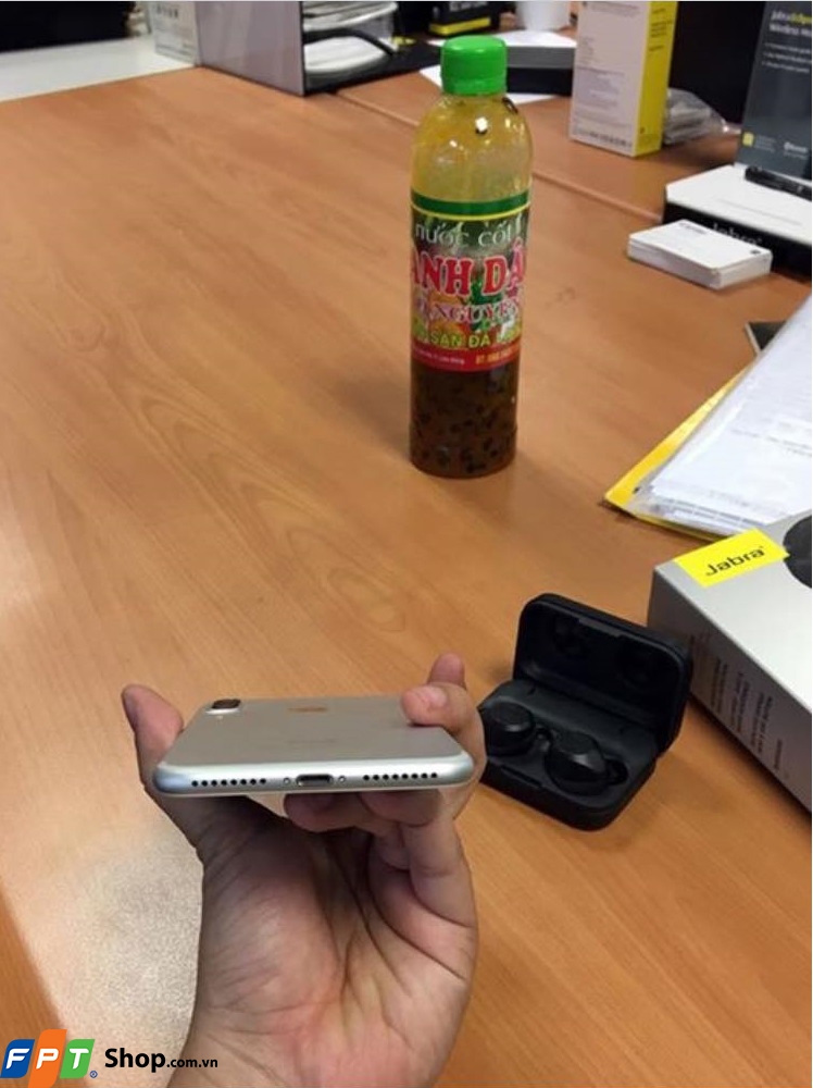 iPhone 8