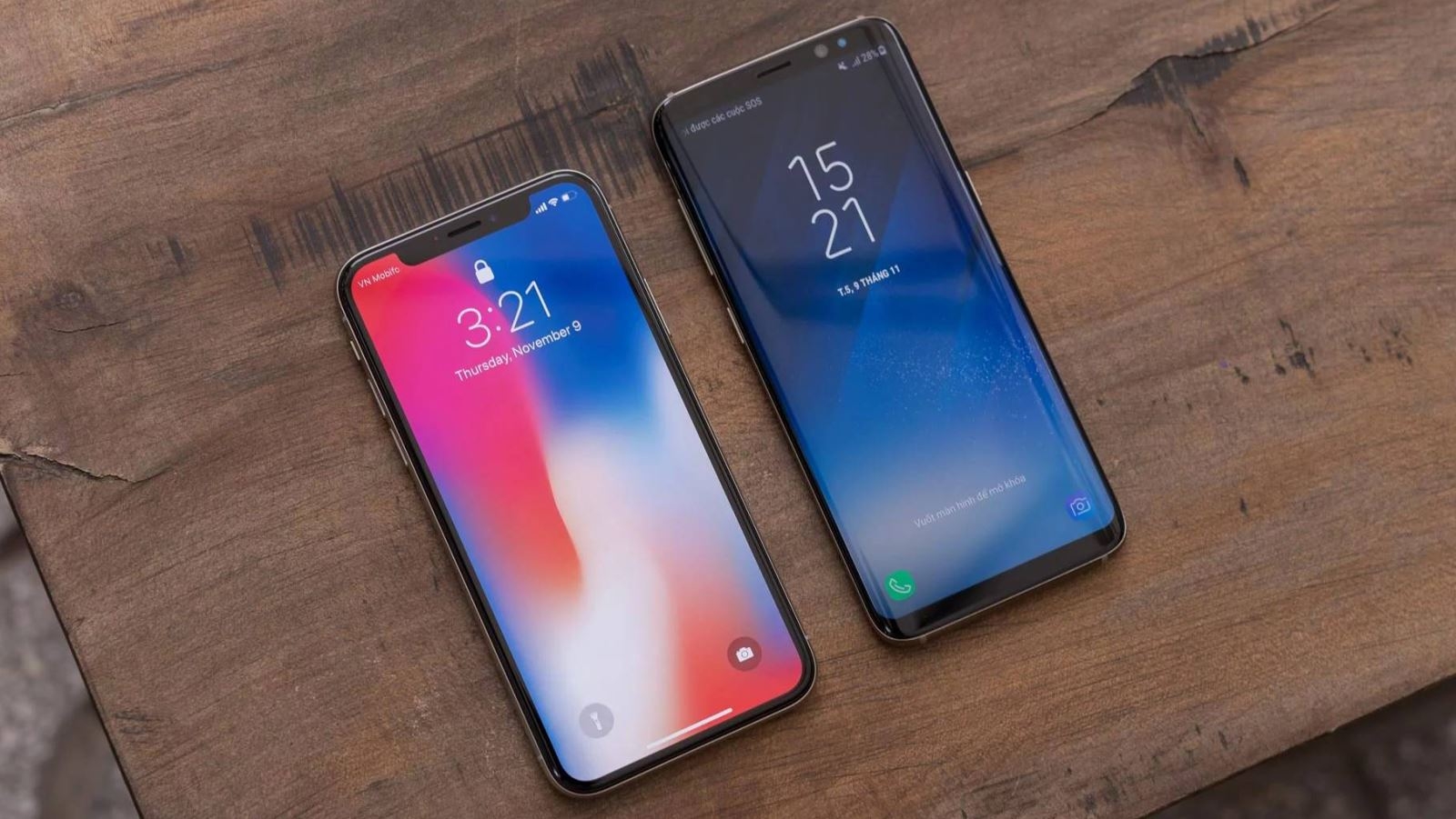 Samsung Galaxy S8 vs iPhone X