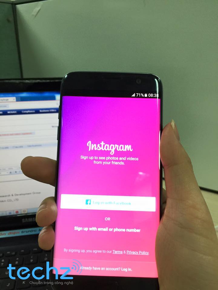 mo hop Samsung Galaxy S7 Edge