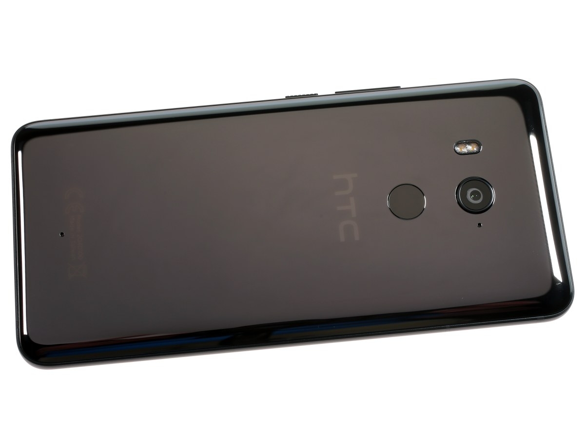 mở hộp HTC U11+