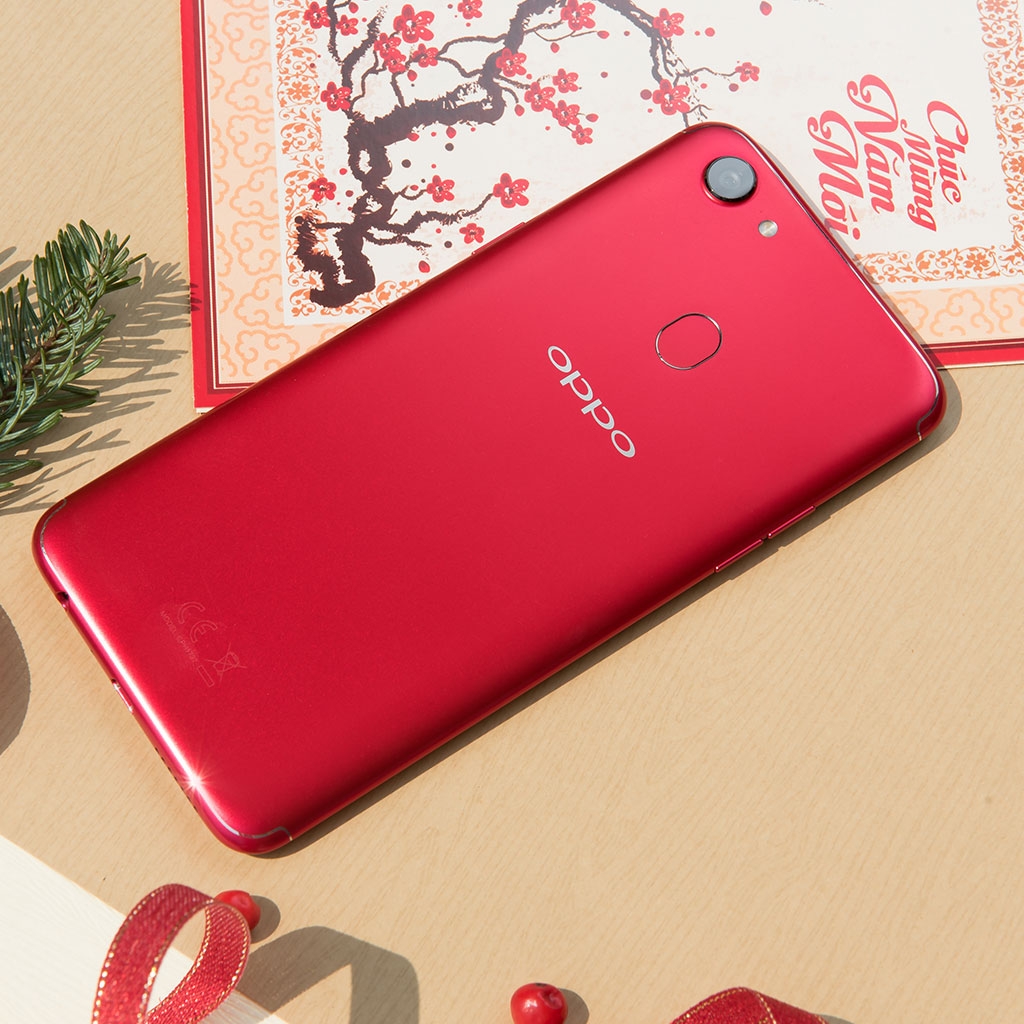 OPPO F5 đỏ