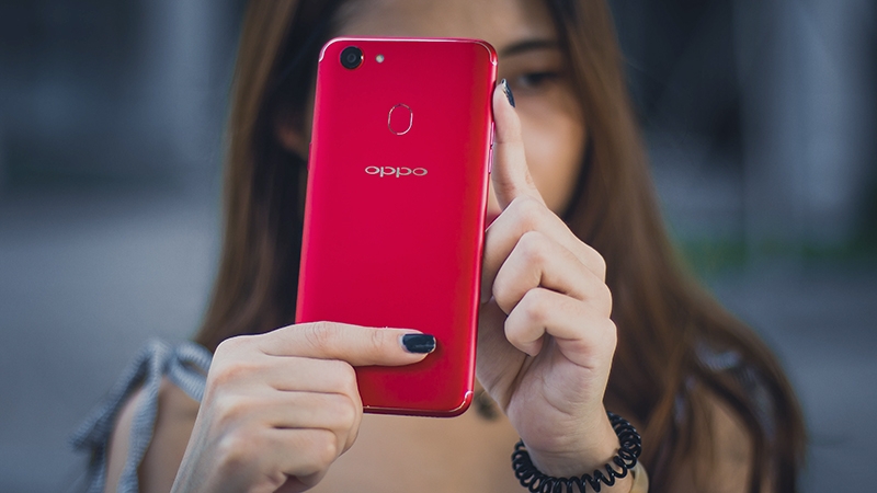 OPPO F5 đỏ