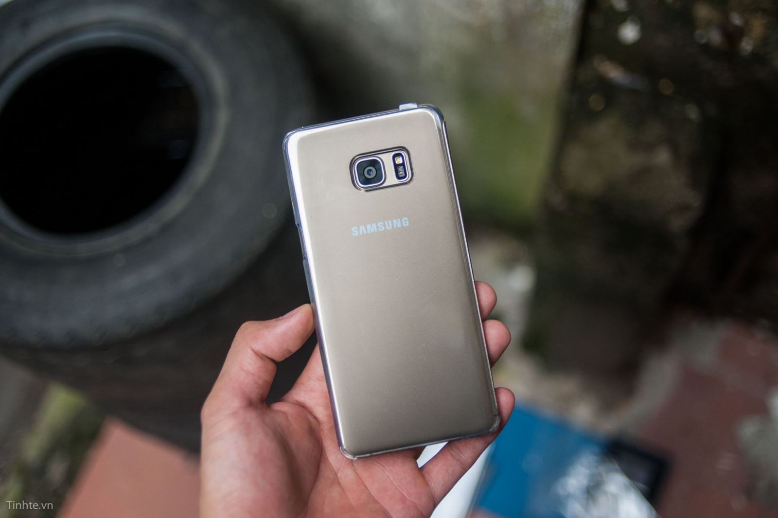 trên tay Samsung Galaxy Note 7 FE