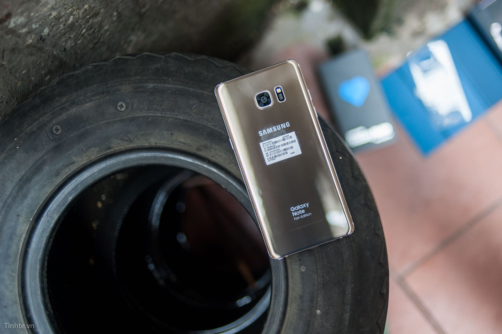 trên tay Samsung Galaxy Note 7 FE