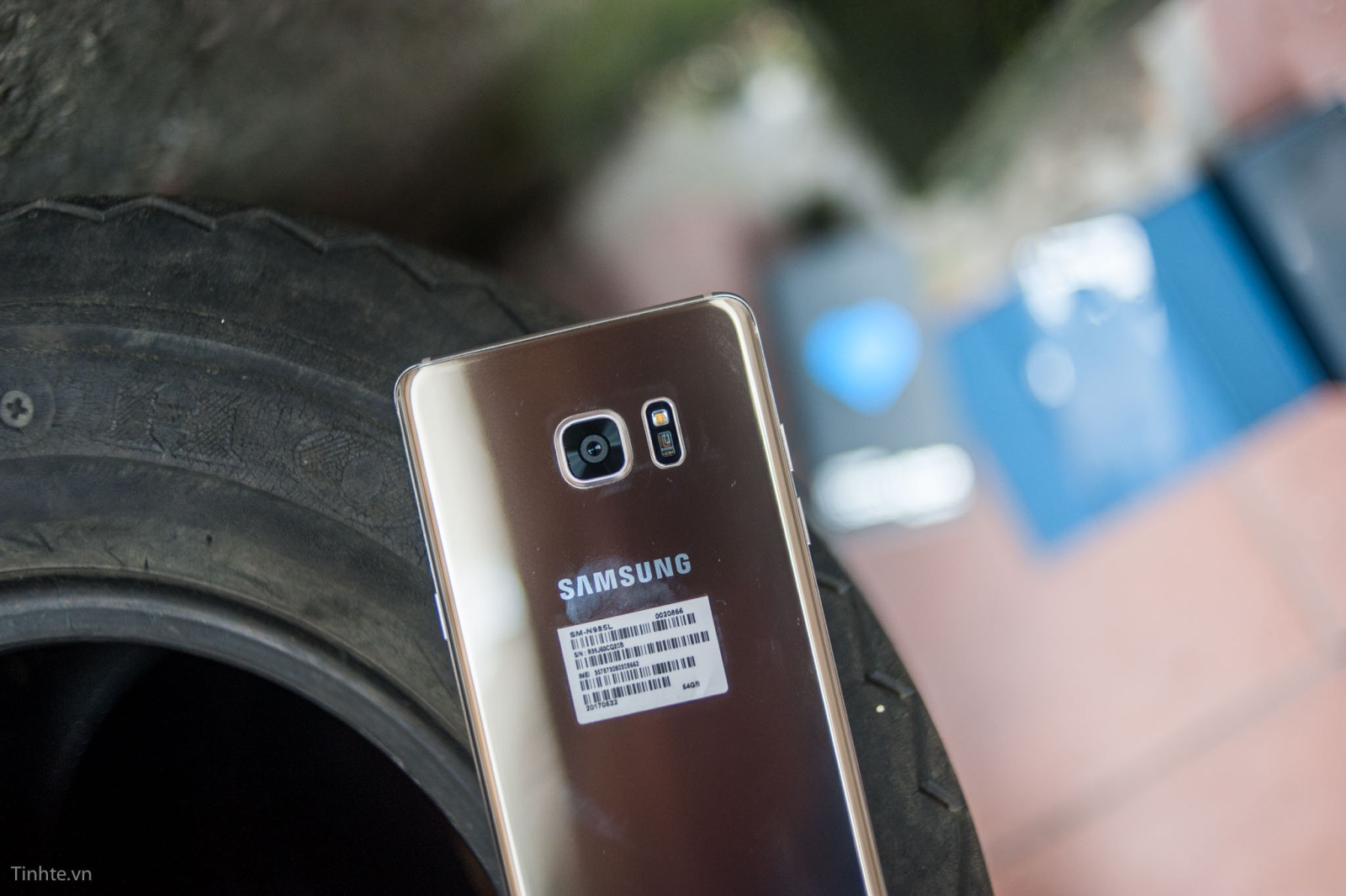 trên tay Samsung Galaxy Note 7 FE