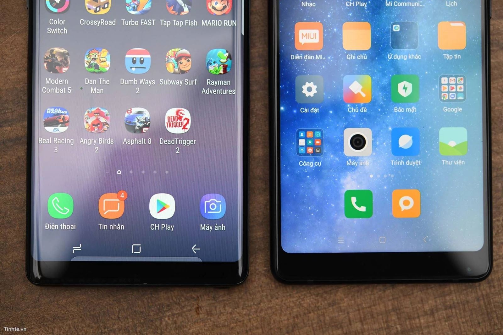 so sánh Samsung Galaxy Note8 và Xiaomi Mi Mix 2