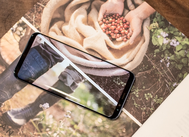 Samsung Galaxy S8 trong suốt