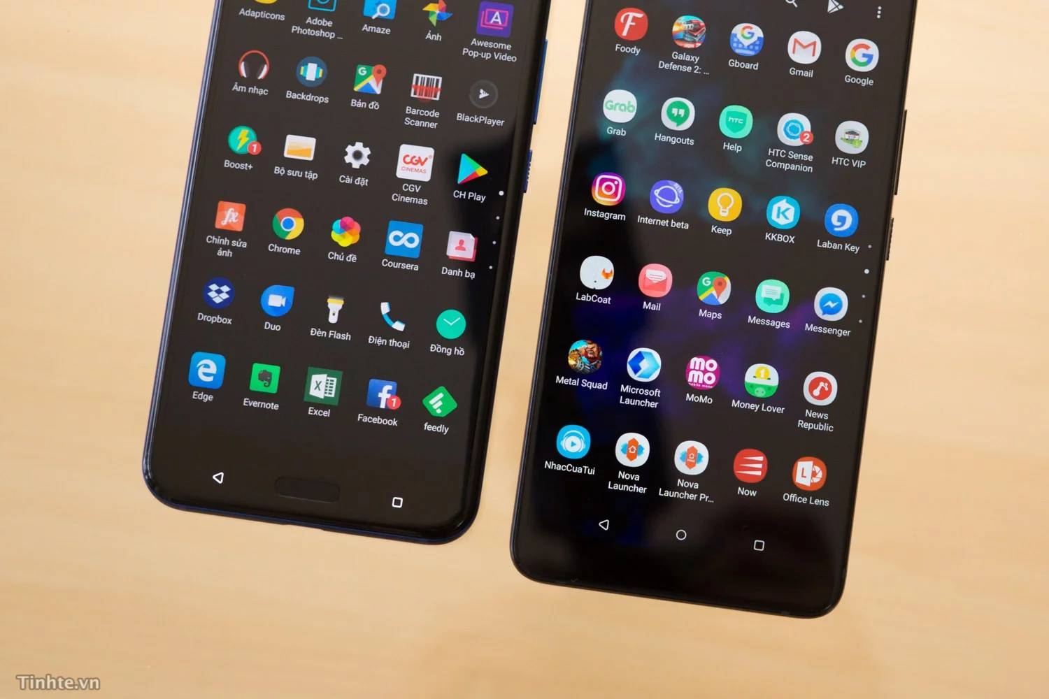 so sánh HTC U11+ và HTC U11