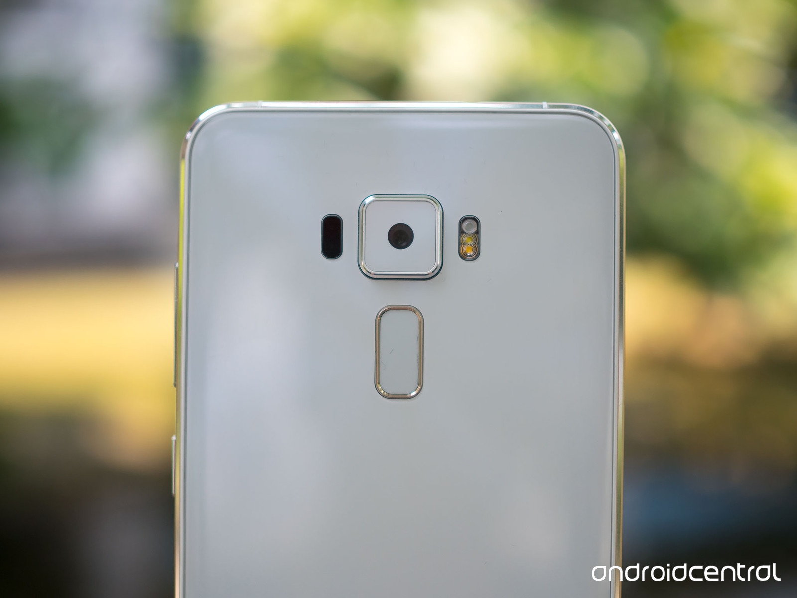 tren tay asus zenfone 3