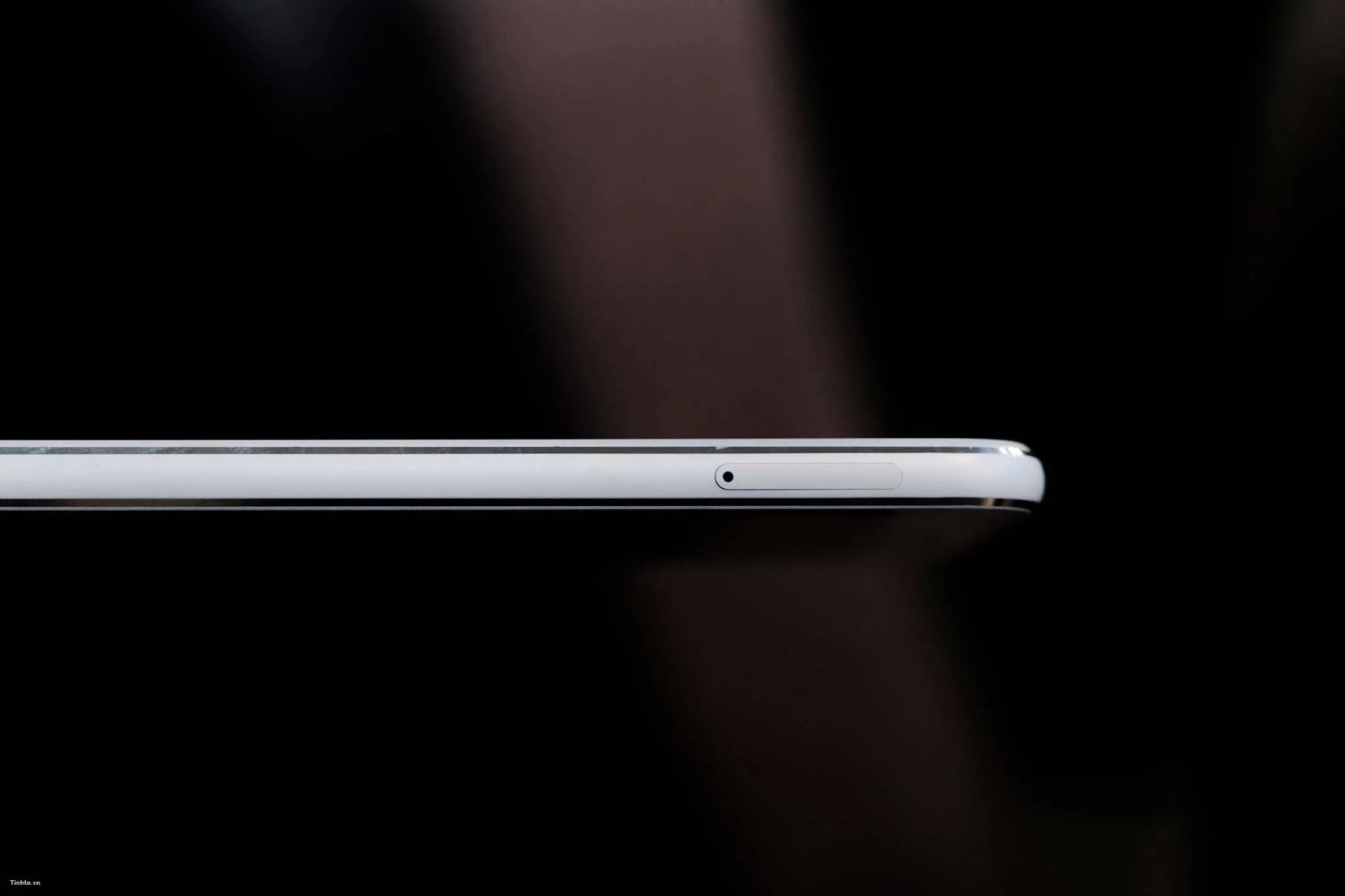 Trên tay Asus ZenFone 4 Pro