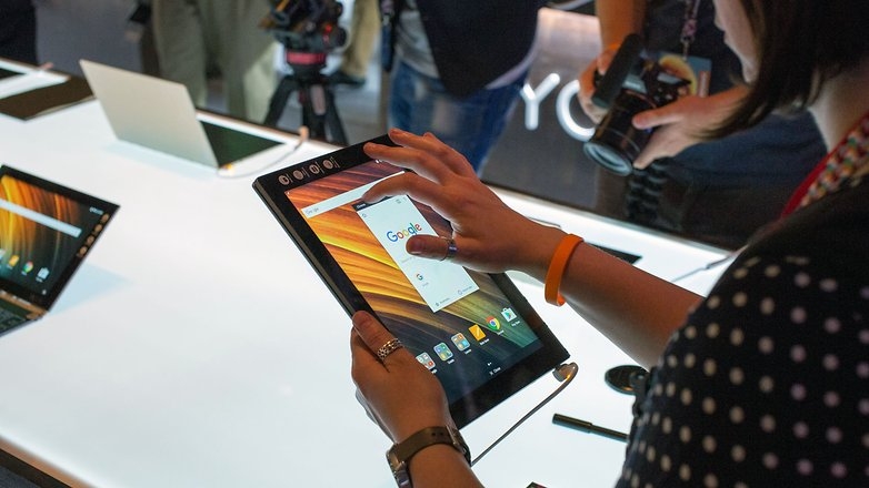 Lenovo Yoga Book man hinh