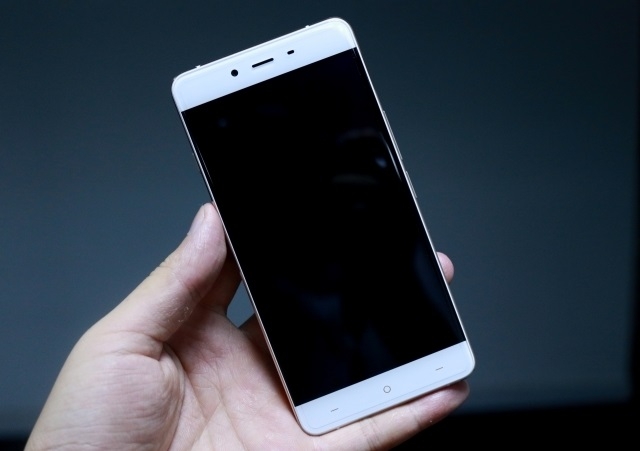 OnePlus X