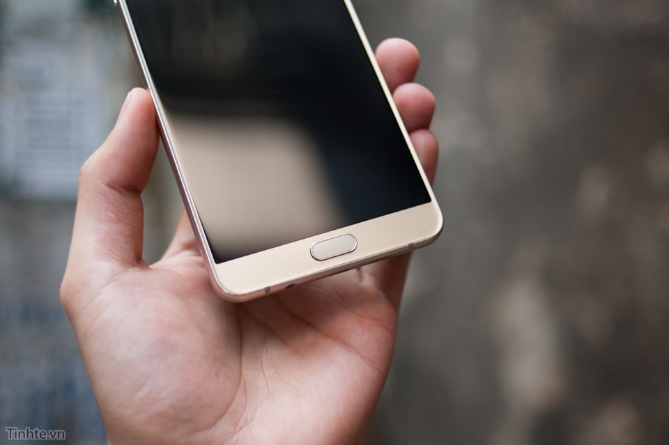 tren tay Samsung Galaxy A9 Pro