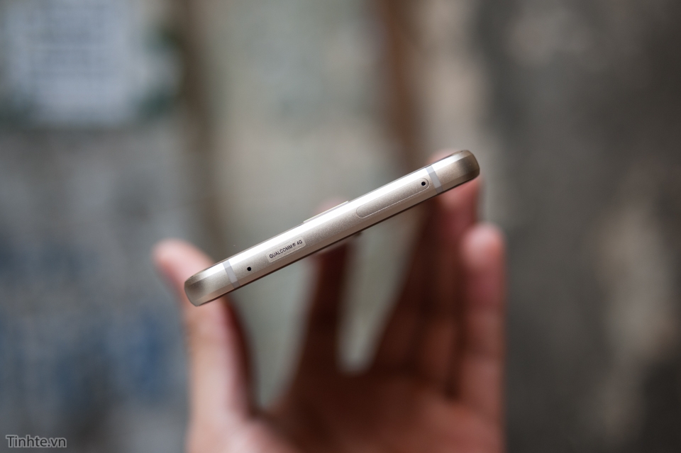 tren tay Samsung Galaxy A9 Pro