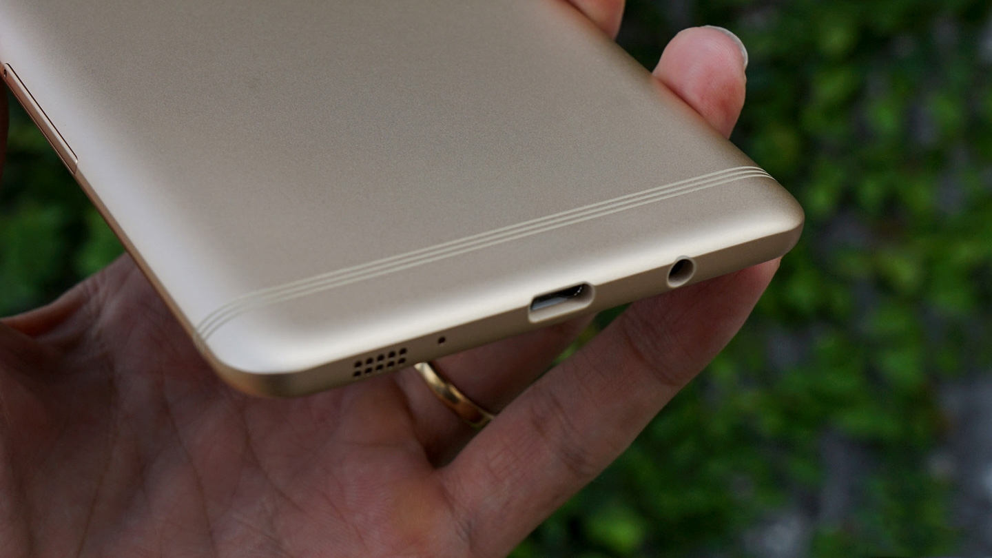 tren tay samsung galaxy c9 pro